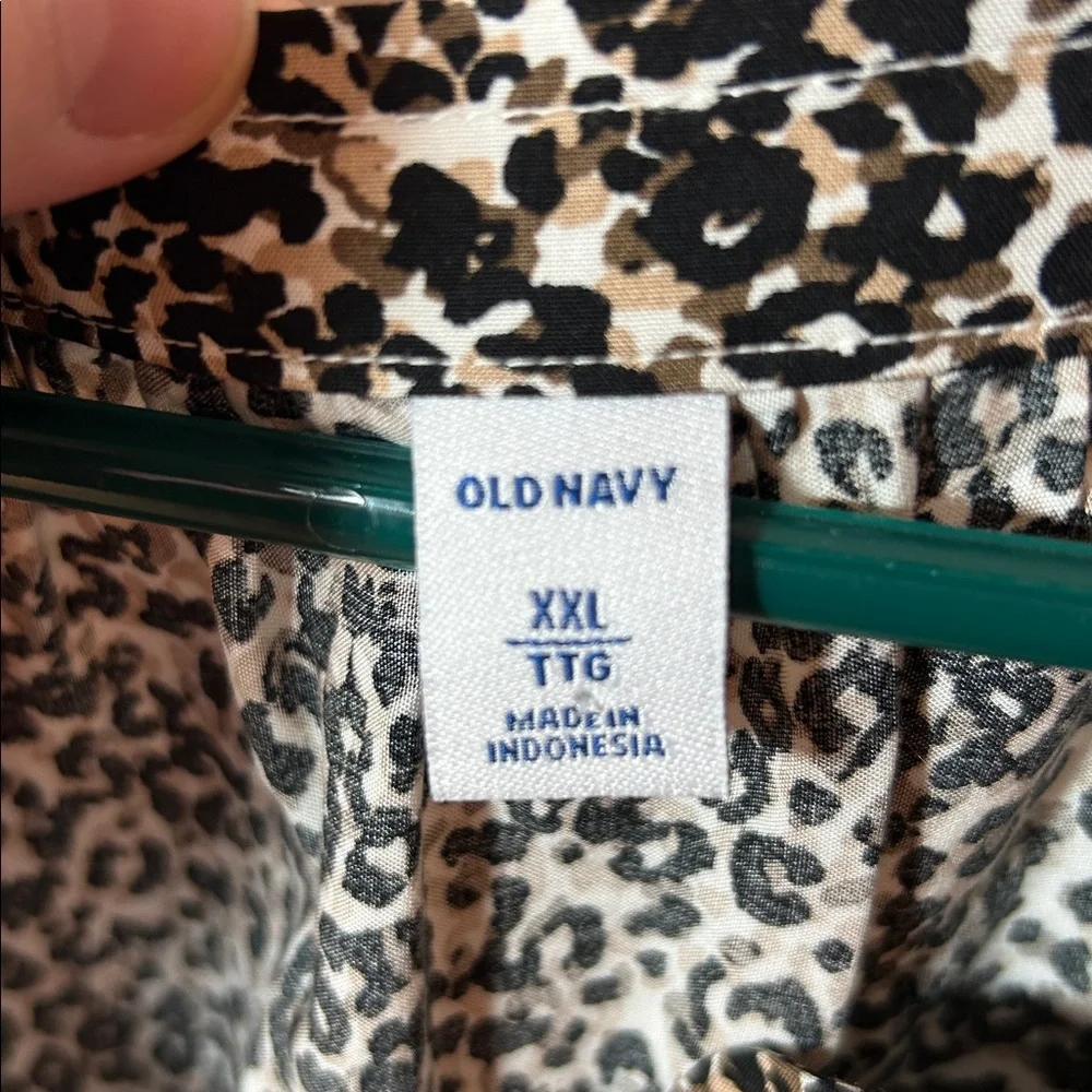 Old Navy Animal Print Blouse XXL Long Sleeve Open Neck - Picture 3 of 9